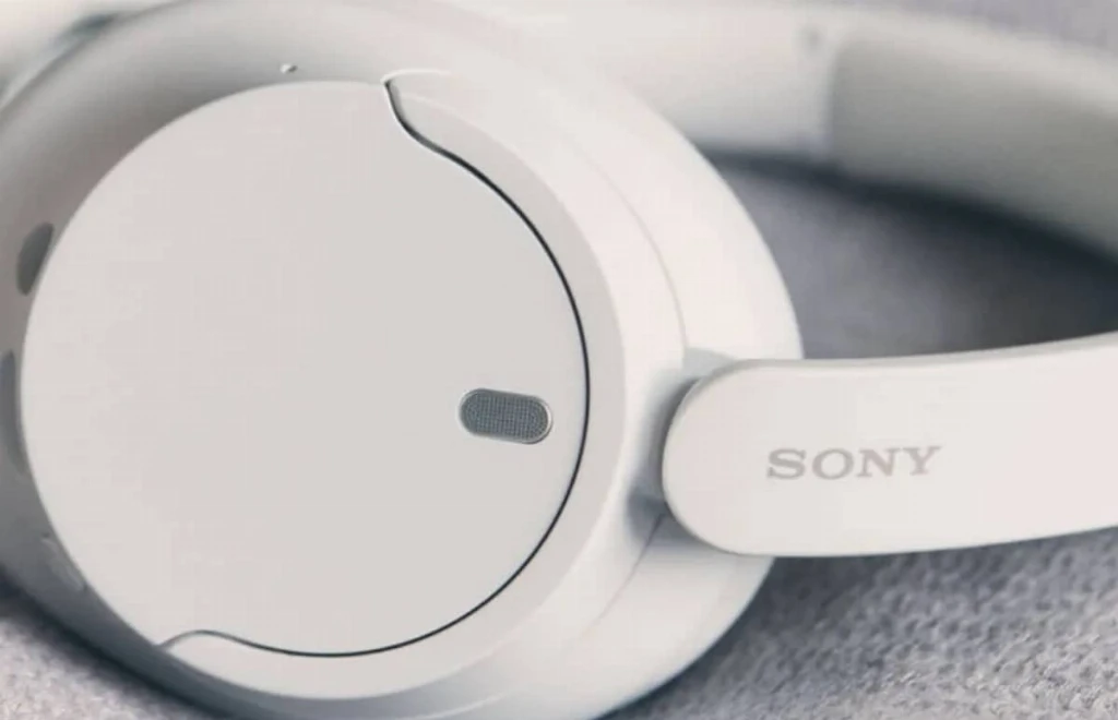 Навушники Sony перетворили на контролер для ПК-ігор: ефект майже як від VR-гарнітури